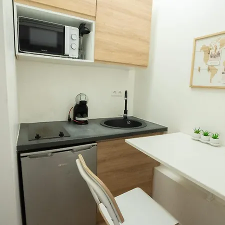 Apartment Parisien Face Metro Pigalle - 9 - 2p *